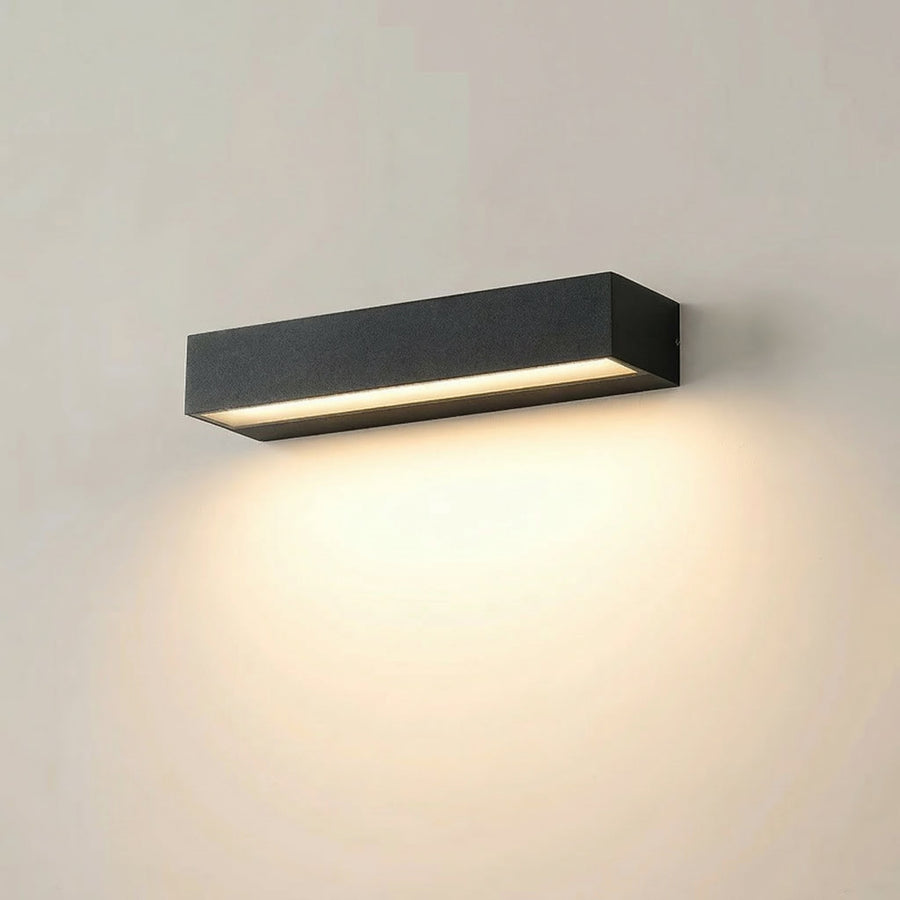 18W IP65 Outdoor LED Wall Light – Linear Black Downlight