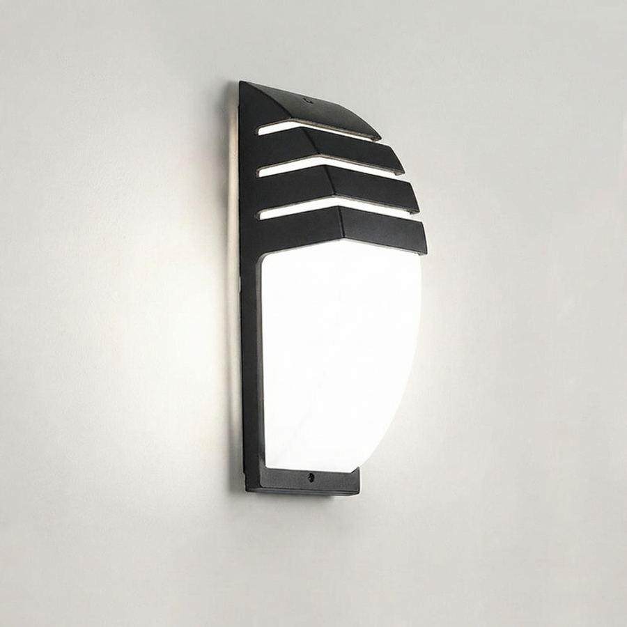 Outdoor LED Wall Light – IP54 Garden & Porch Lamp